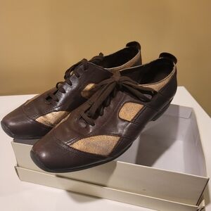 Brown & Gold Kenneth Cole Leather shoes Size 10
